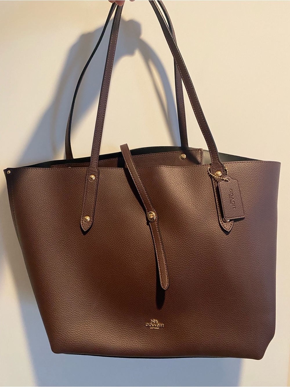 Coach Market Tote Oxblood Burgundy Pebbled Leather Gold Hardware - Picture 5 of 16